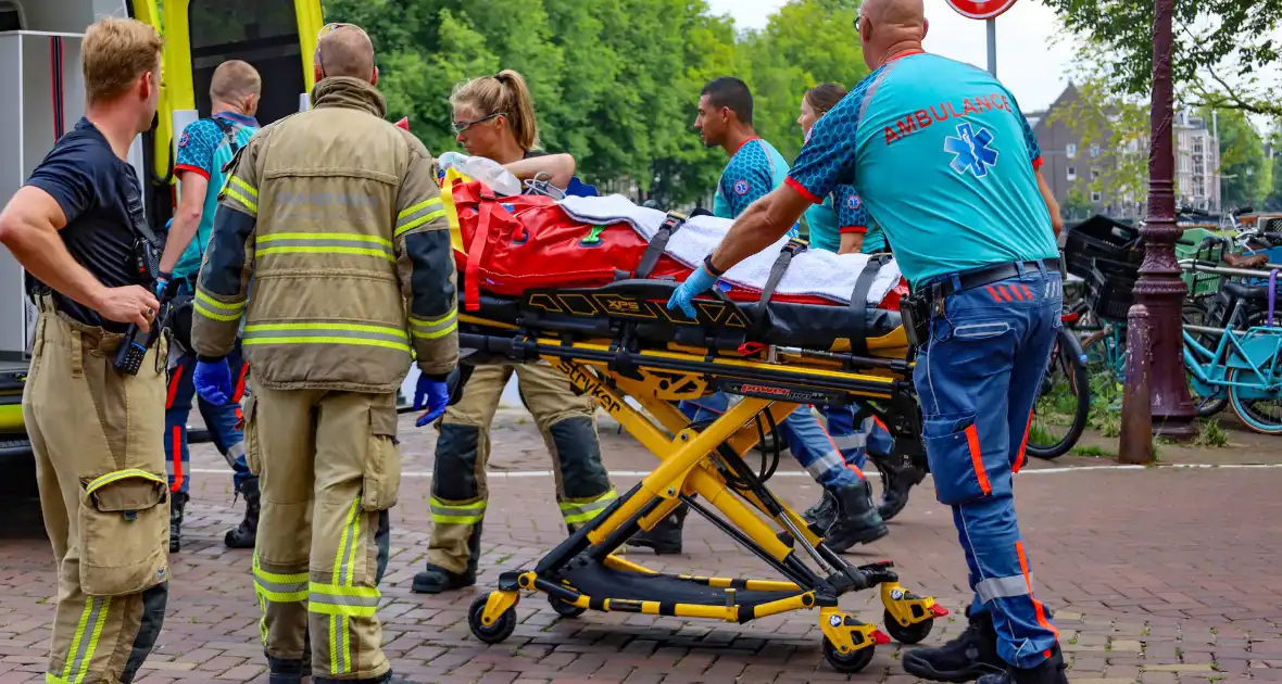 Drenkeling snel uit water gehaald en met spoed naar ziekenhuis - Foto 5