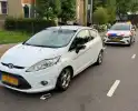Brommer en auto botsen in frontale aanrijding