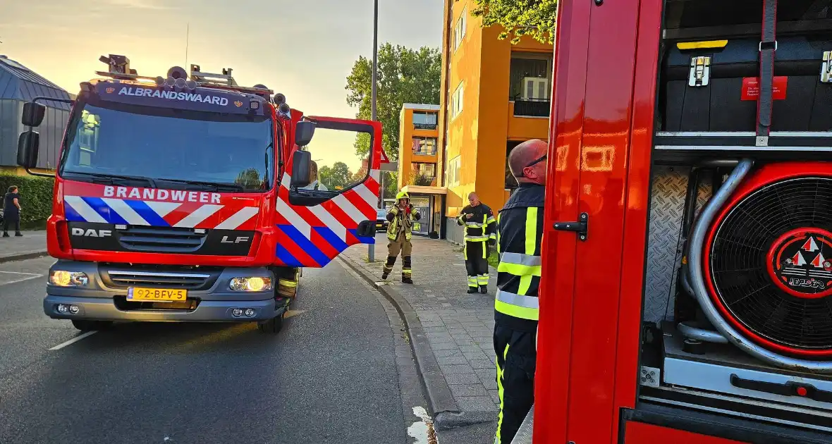 Brandweerinzet om vuur te bestrijden - Foto 4