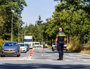 Botsing tussen twee auto's leidt tot ziekenhuisopname