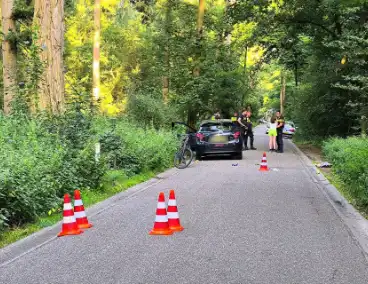 Fietser gewond bij botsing, politie verricht onderzoek