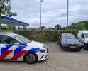 Politie onderzoekt auto zonder voorwiel