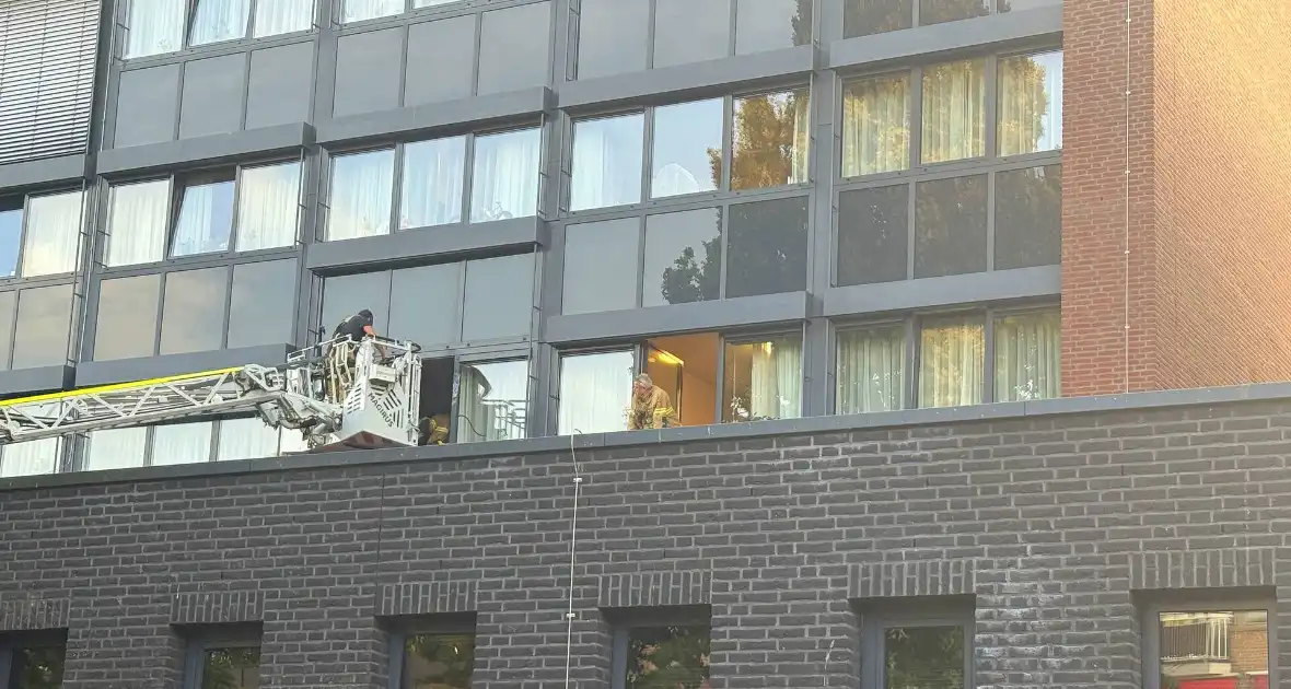 Urgente brandweerinzet met autoladder - Foto 10