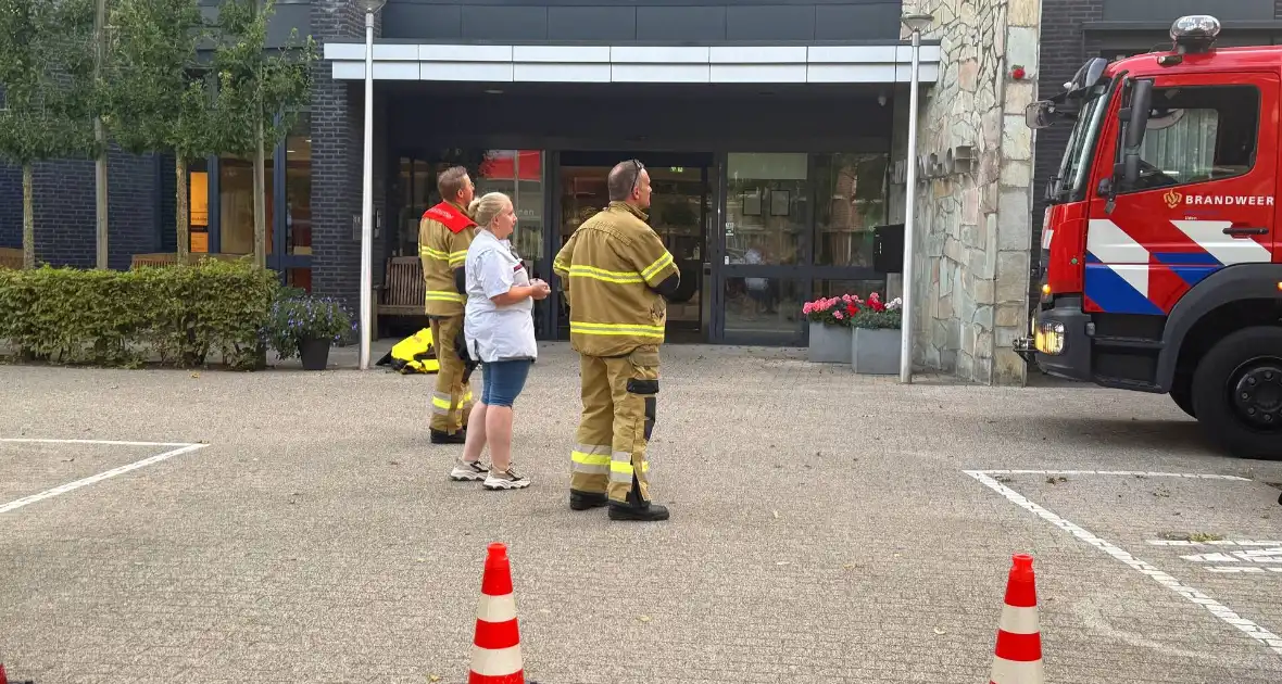 Urgente brandweerinzet met autoladder - Foto 8