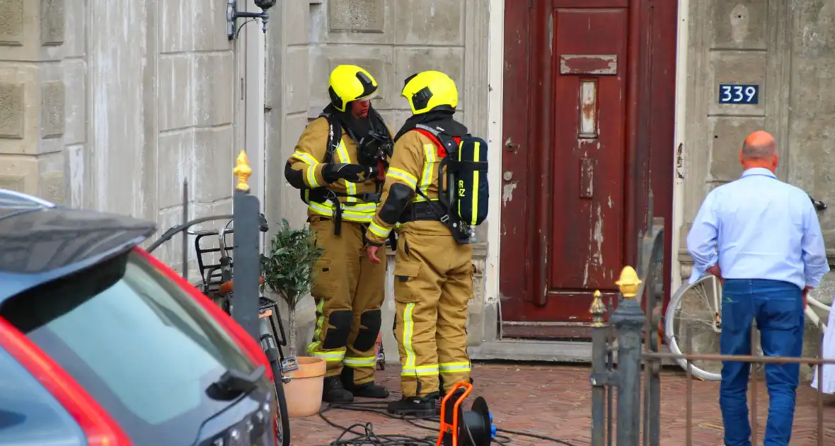 Brandweer voorkomt verdere schade bij keukenbrand - Foto 5