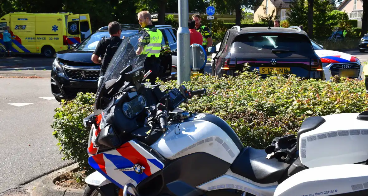 Ongeval met gewonde door botsing - Foto 1