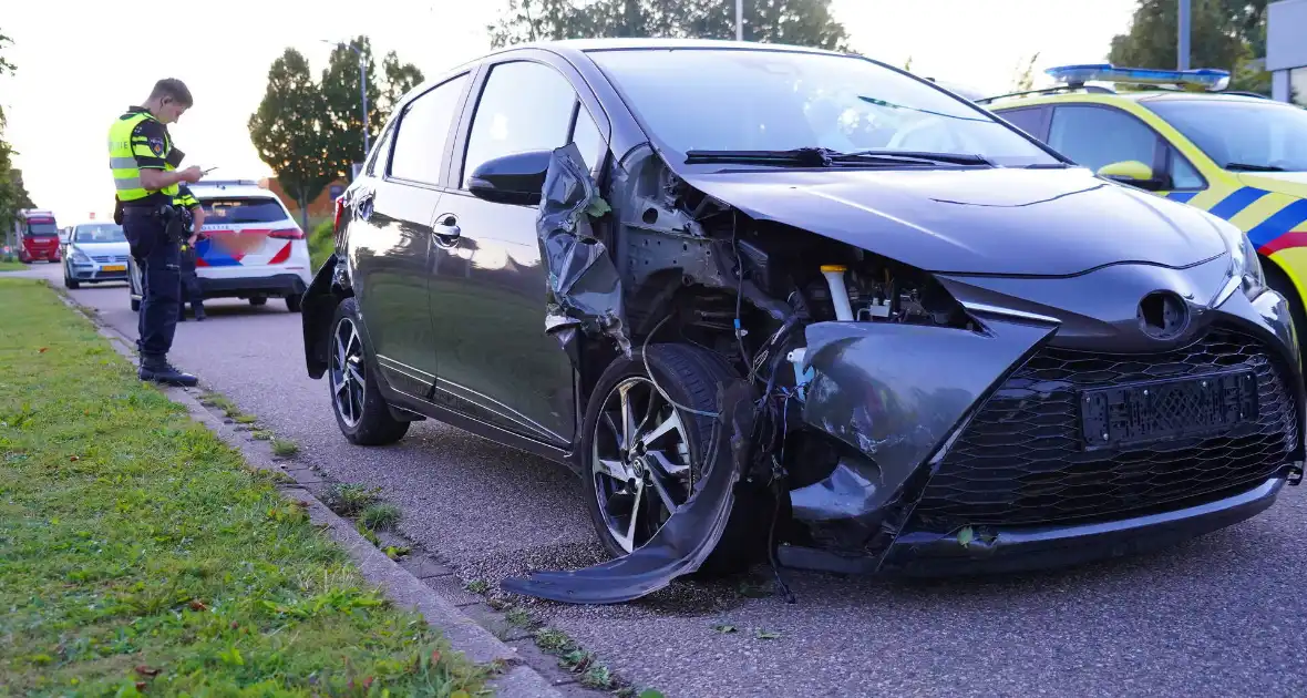 Automobilist rijdt door na crash - Foto 8