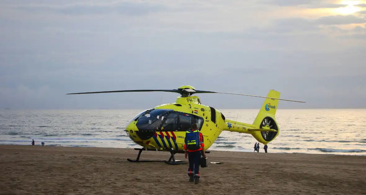 Traumateam ingezet bij medische noodsituatie op parkeerplaats - Foto 4