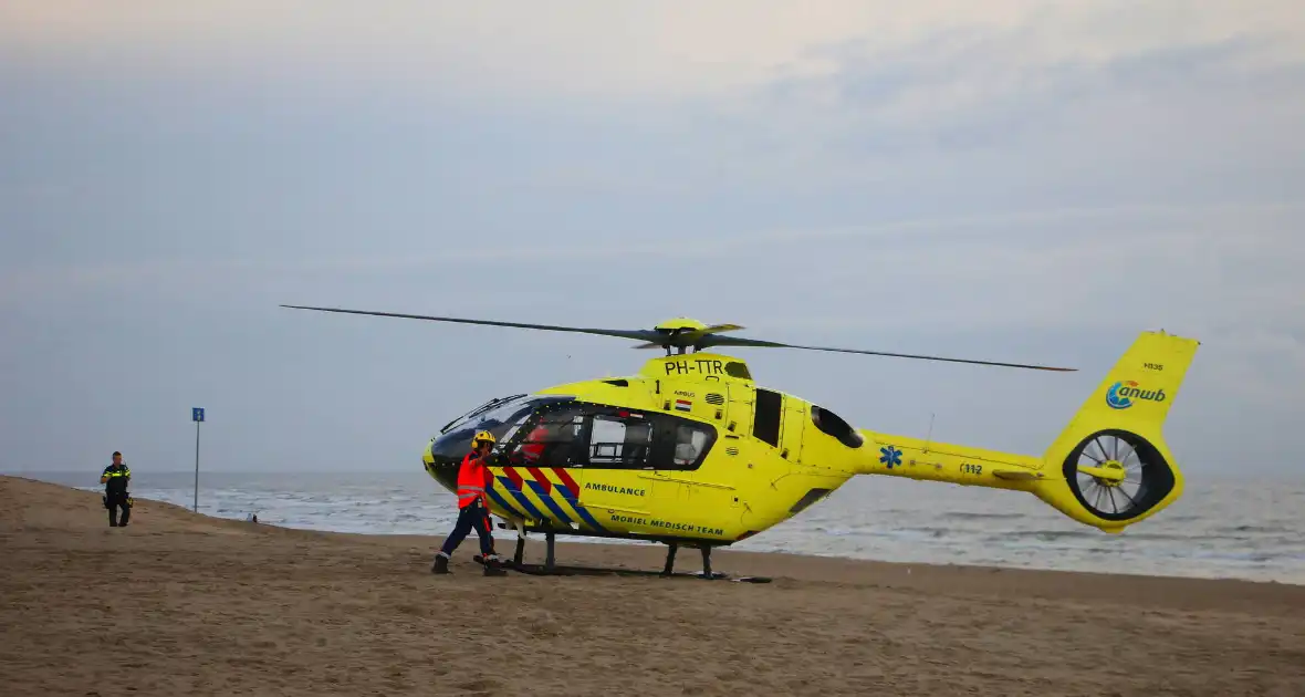 Traumateam ingezet bij medische noodsituatie op parkeerplaats - Foto 5