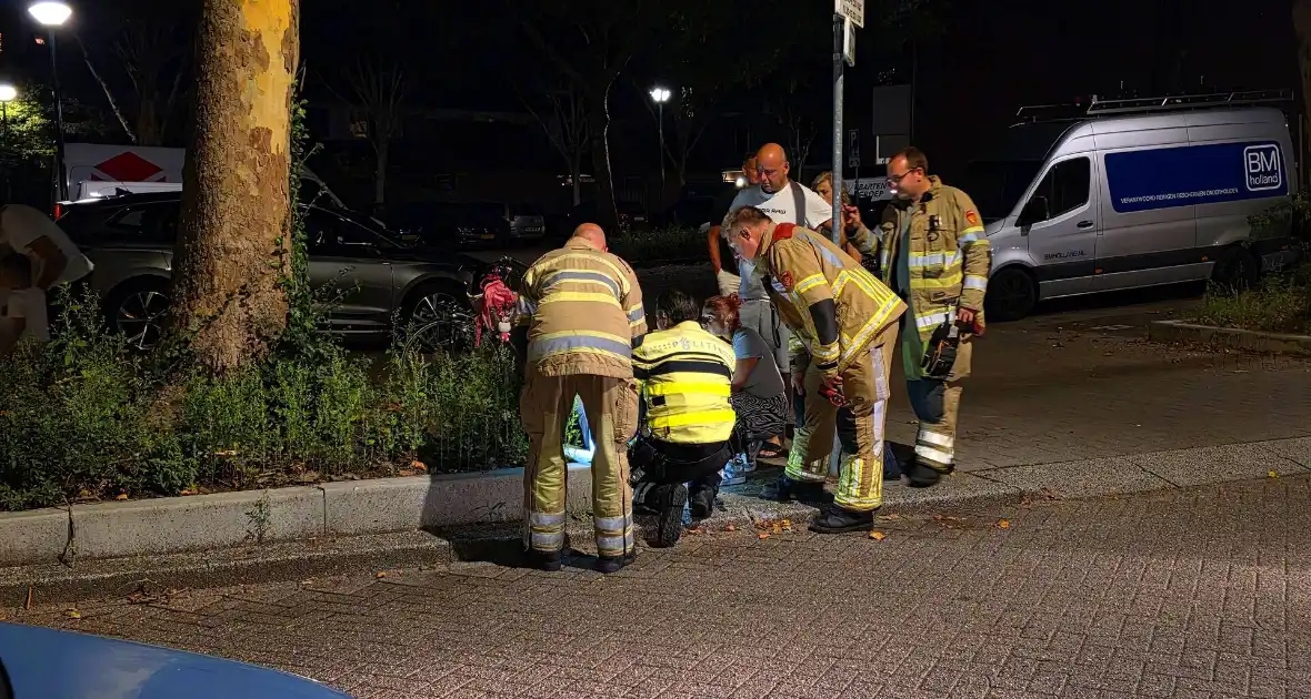 Brandweer redt kind na fietsongeluk - Foto 1