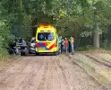 Crossmotorist gewond na ongeval in bosgebied