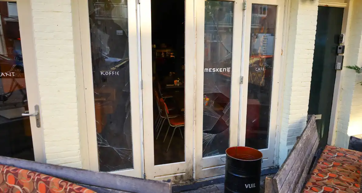 Schade door explosie bij restaurant - Foto 5
