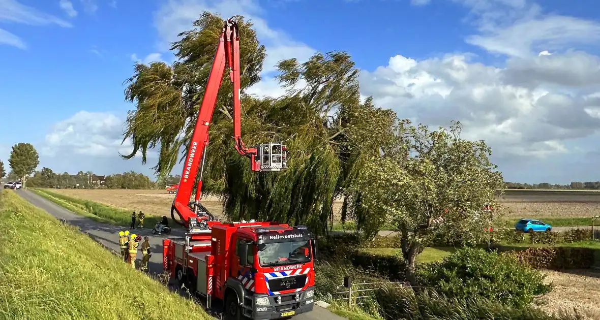 Brandweer ingezet bij gevaarlijke situatie