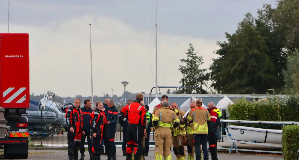 Grootschalige zoekactie op water naar persoon - Foto 1