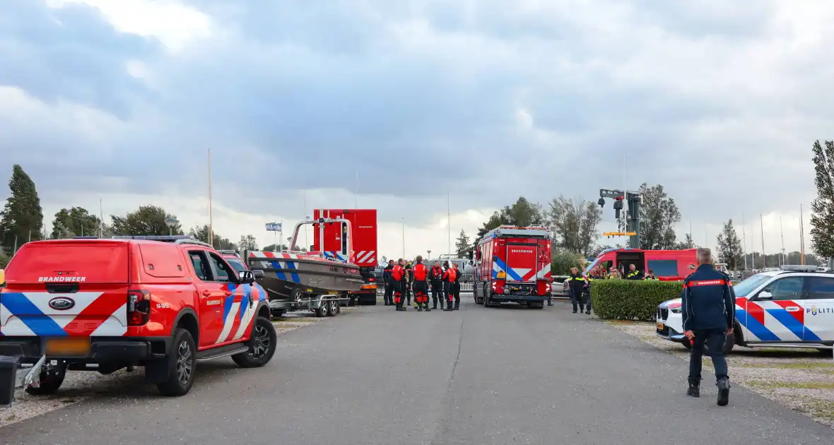 Grootschalige zoekactie op water naar persoon - Foto 5