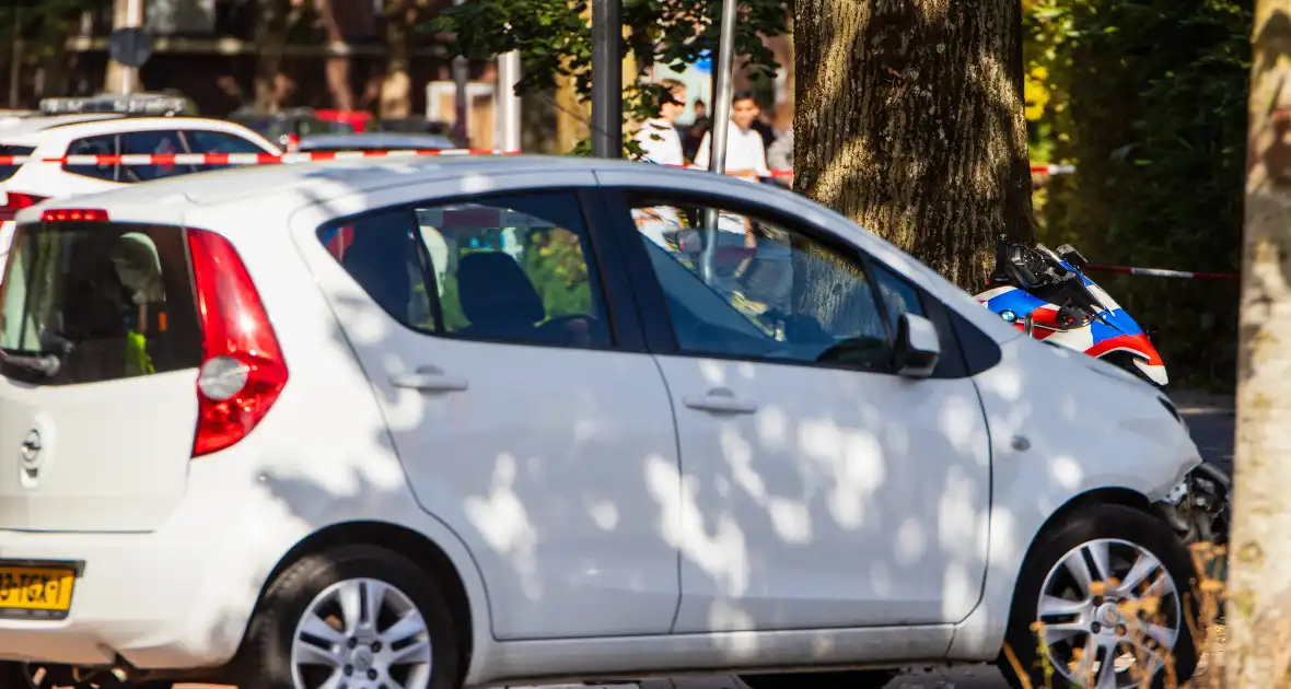 72-jarige man onder invloed van drugs botst op motoragent - Foto 1