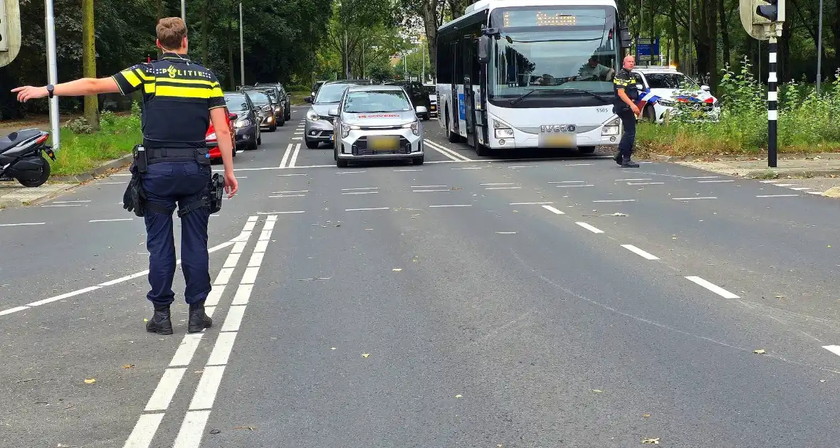 Ongeval leidt tot verkeersopstopping