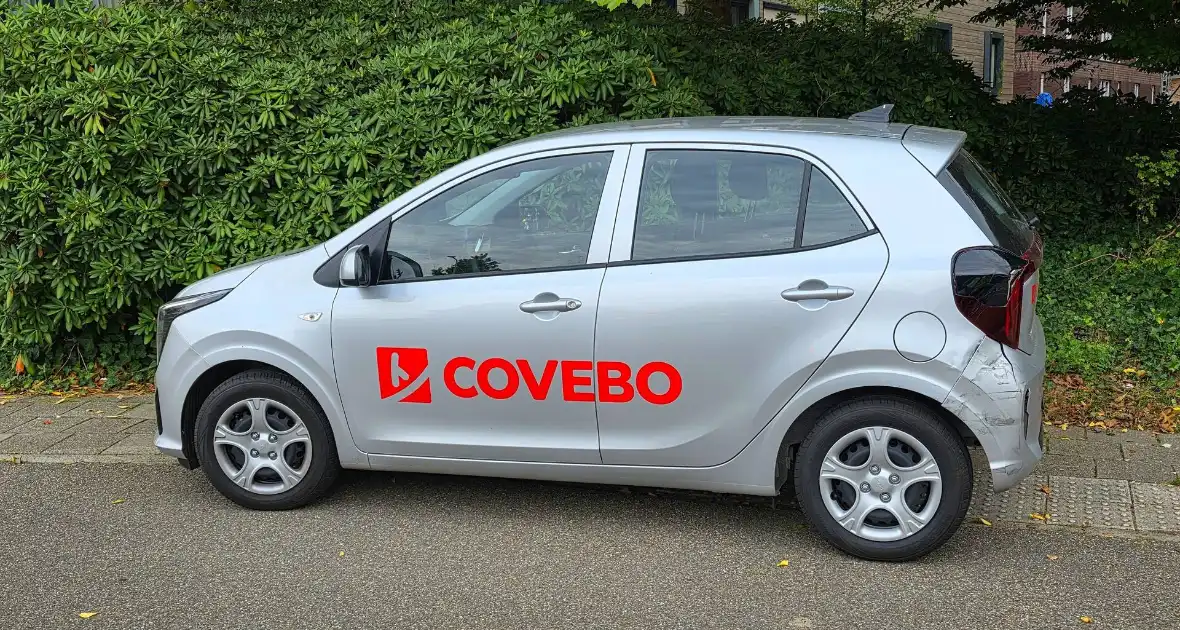 Ongeval leidt tot verkeersopstopping - Foto 4