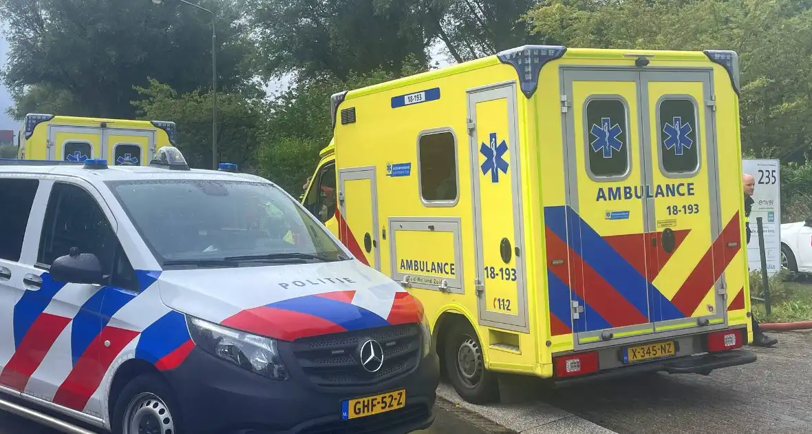 Brand op vierde etage van flatgebouw - Foto 3