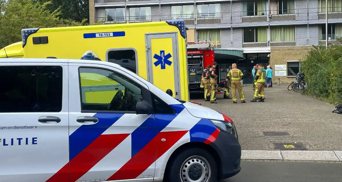 Brand op vierde etage van flatgebouw - Foto 8