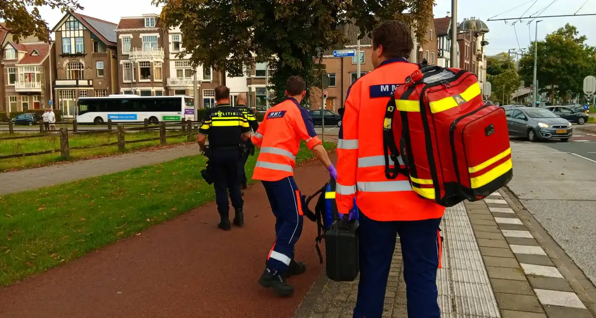 Traumateam landt voor medisch incident - Foto 4