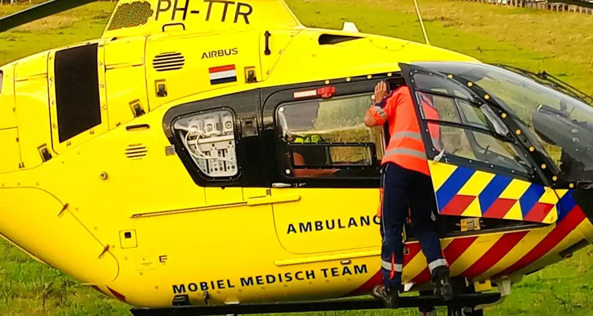 Traumateam landt voor medisch incident - Foto 8