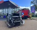 Brand na botsing bij tankstation