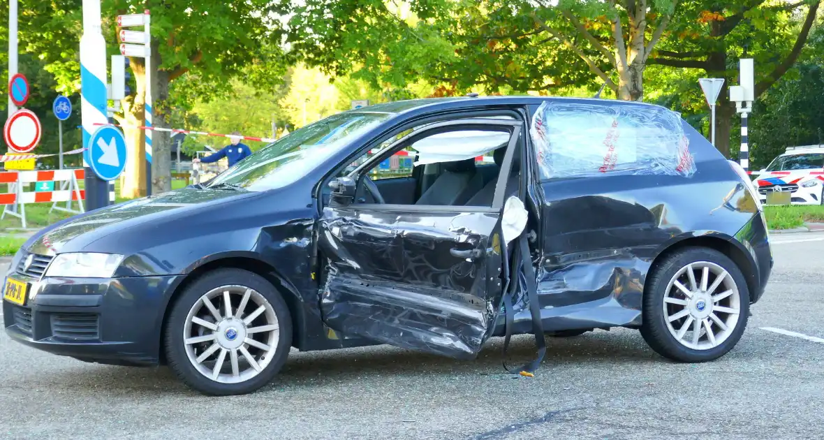 Gewonden na ongeval met beknelling - Foto 1