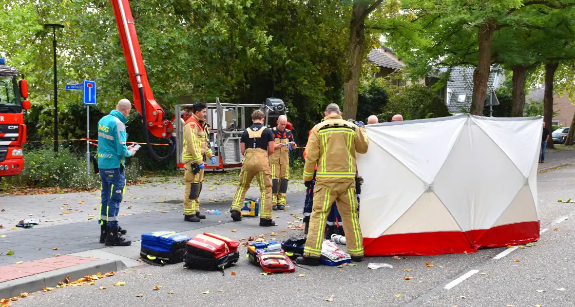 Bekneld bij snoeiwerkzaamheden - Foto 3