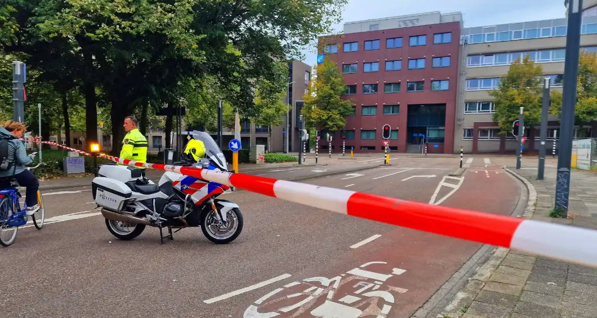 Mogelijk explosief bij UWV kantoor