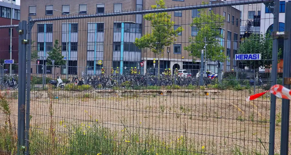 Mogelijk explosief bij UWV kantoor - Foto 1