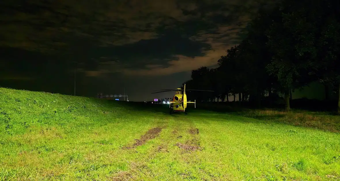 Traumahelikopter opgeroepen na steekpartij - Foto 7