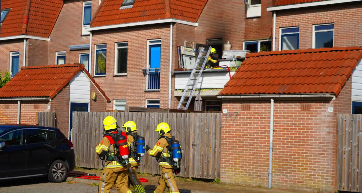 Woningbrand leidt tot ontruiming