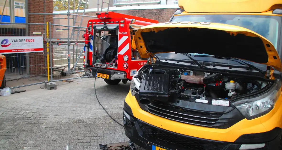 Brand in bestelauto snel onder controle