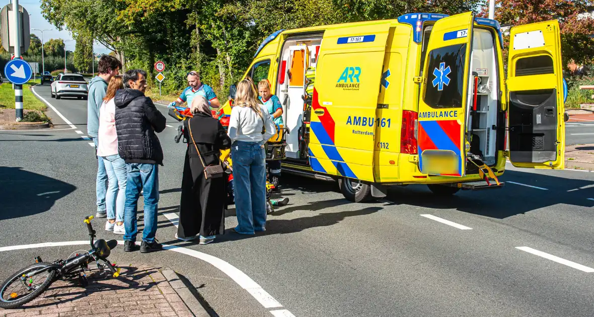 Kind op fiets aangereden op kruising - Foto 4