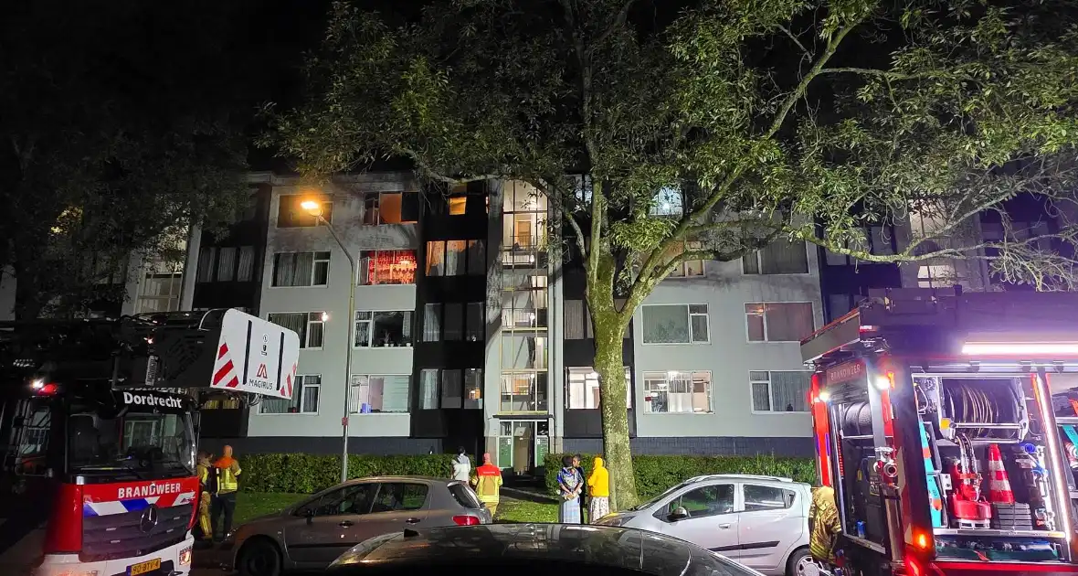 Brand in kelder van flatgebouw - Foto 3