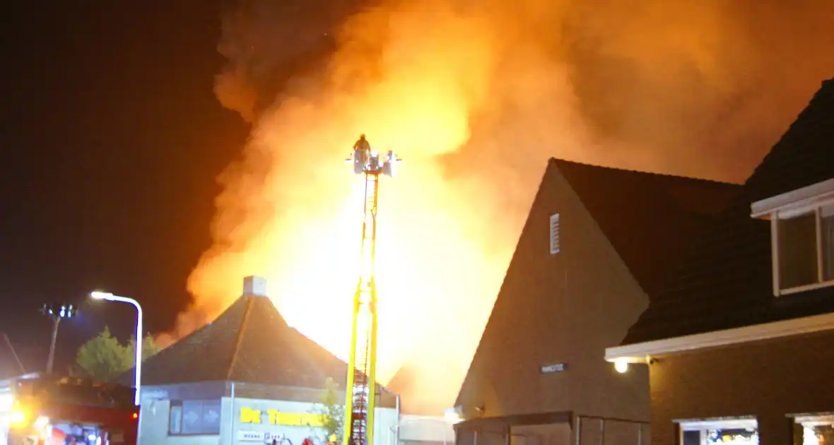 Explosies veroorzaken chaos in de nacht - Foto 4