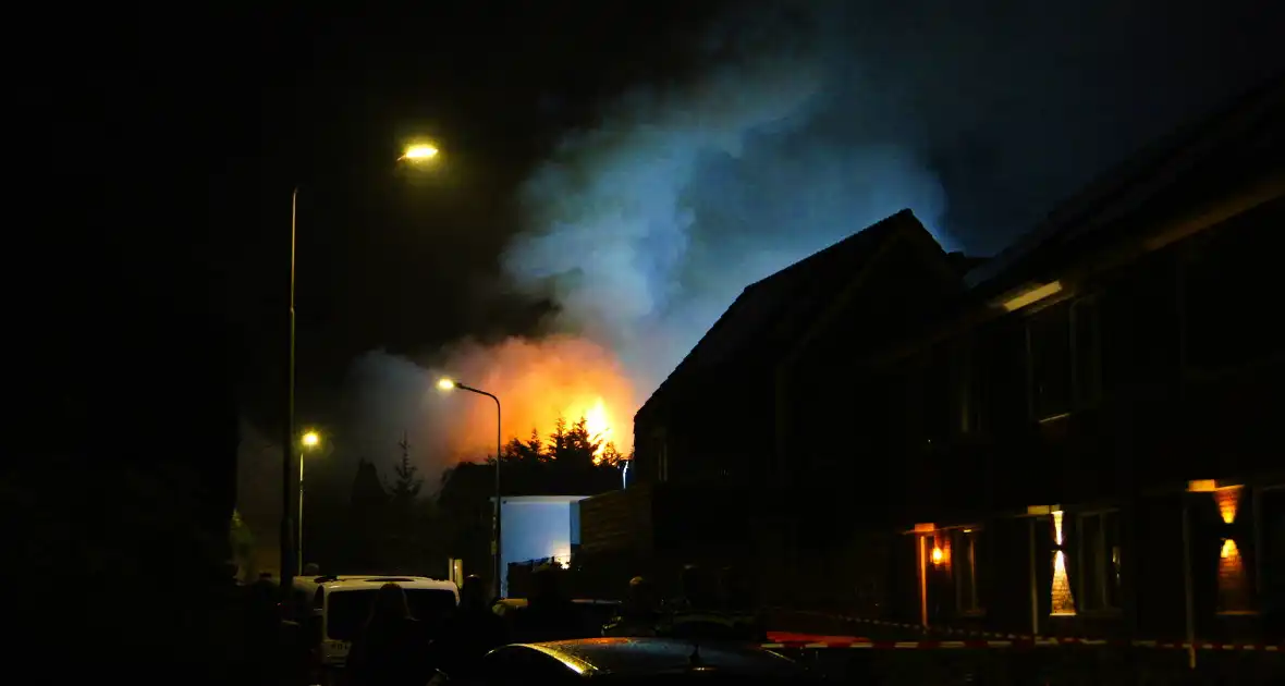 Explosies veroorzaken chaos in de nacht - Foto 5