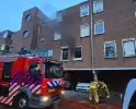 Veel rookontwikkeling bij keukenbrand, omliggende woningen ontruimd