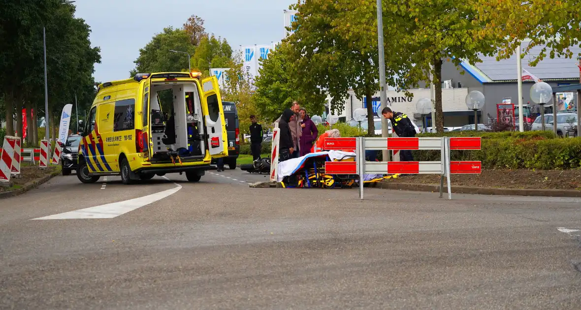 Motorrijdster gewond na val