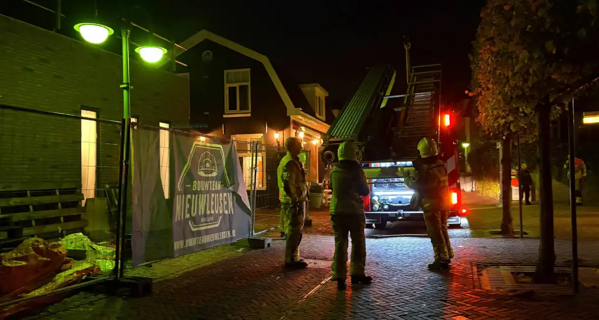 Waterlekkage ontdekt bij winkel