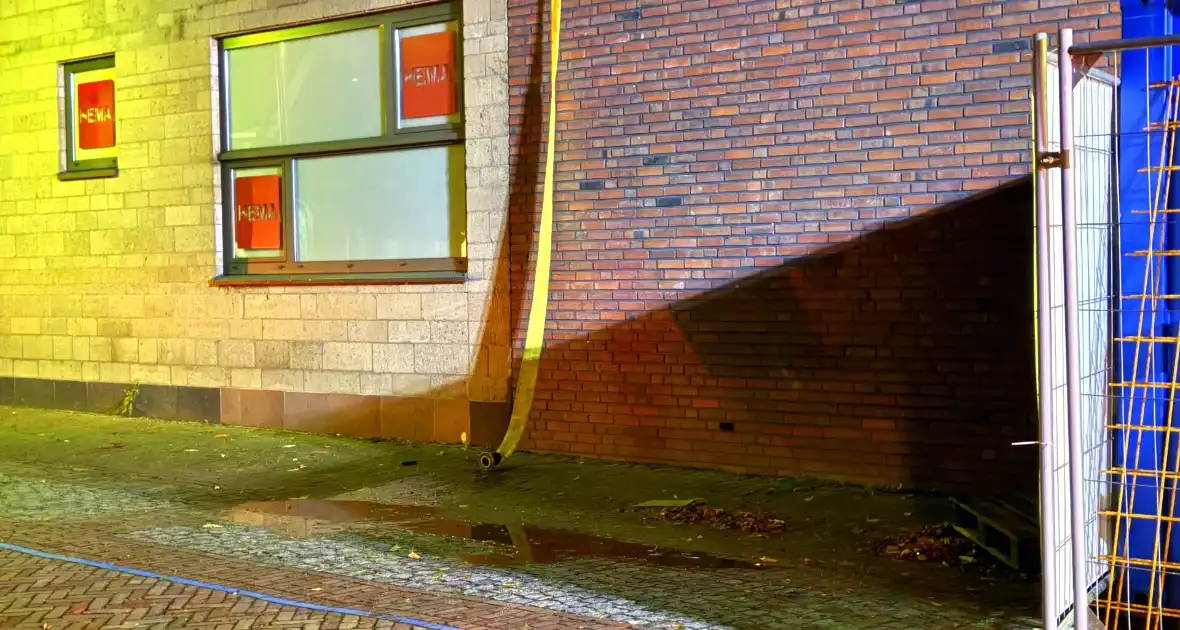 Waterlekkage ontdekt bij winkel - Foto 6