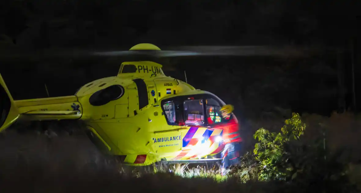 Vrouw ernstig gewond bij aanrijding met auto - Foto 5