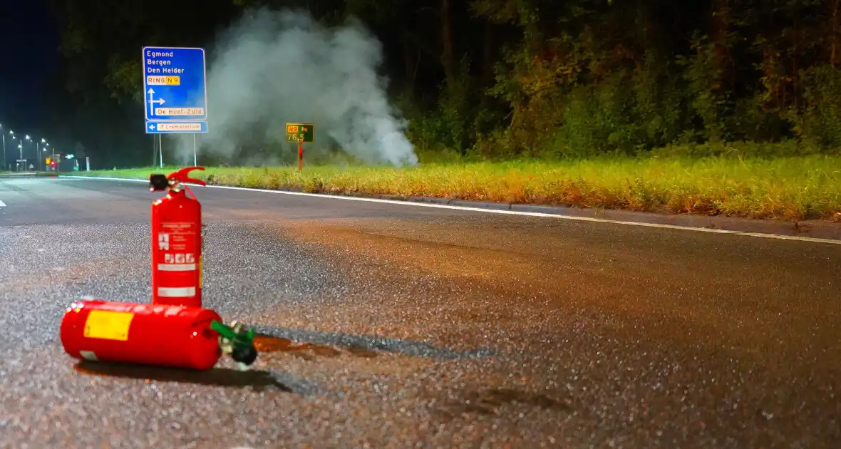 Politie blust brand met behulp van brandweer