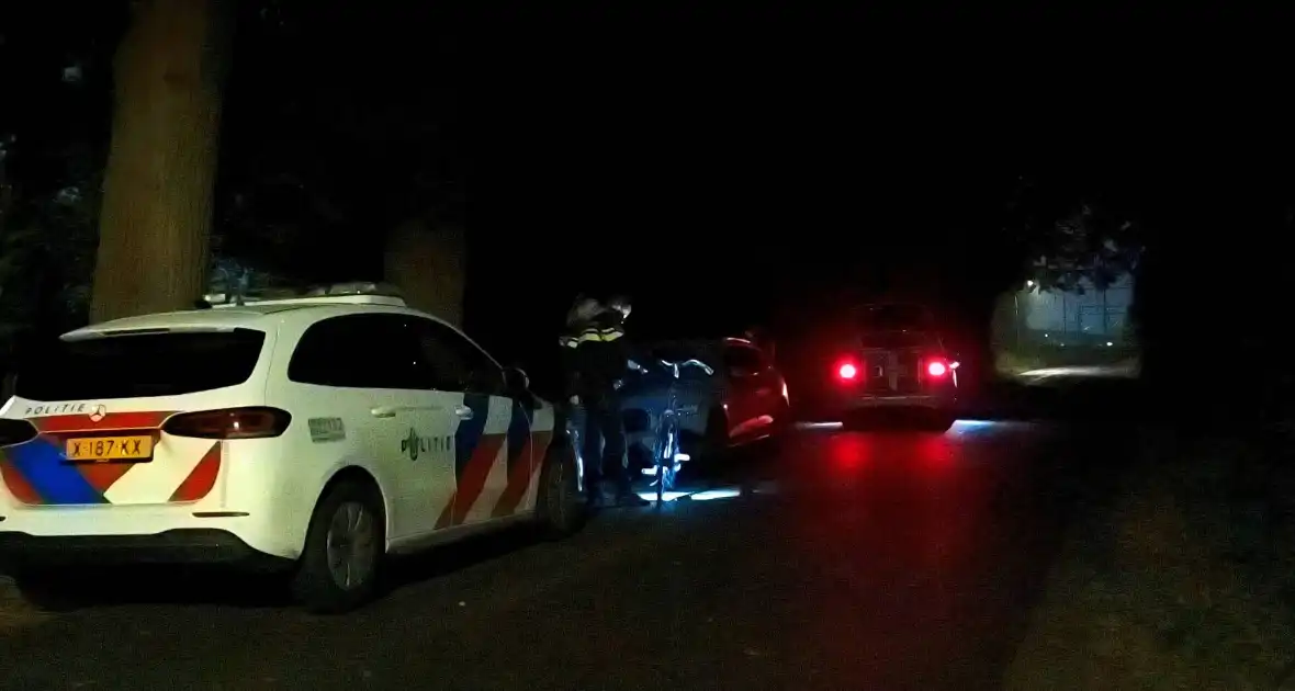 Politie onderzoekt oorzaak woningbrand - Foto 6