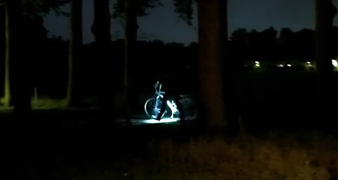 Politie onderzoekt oorzaak woningbrand - Foto 8