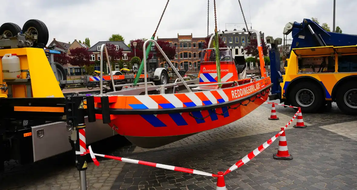 Veiligheidsmarkt trekt belangstellenden - Foto 7