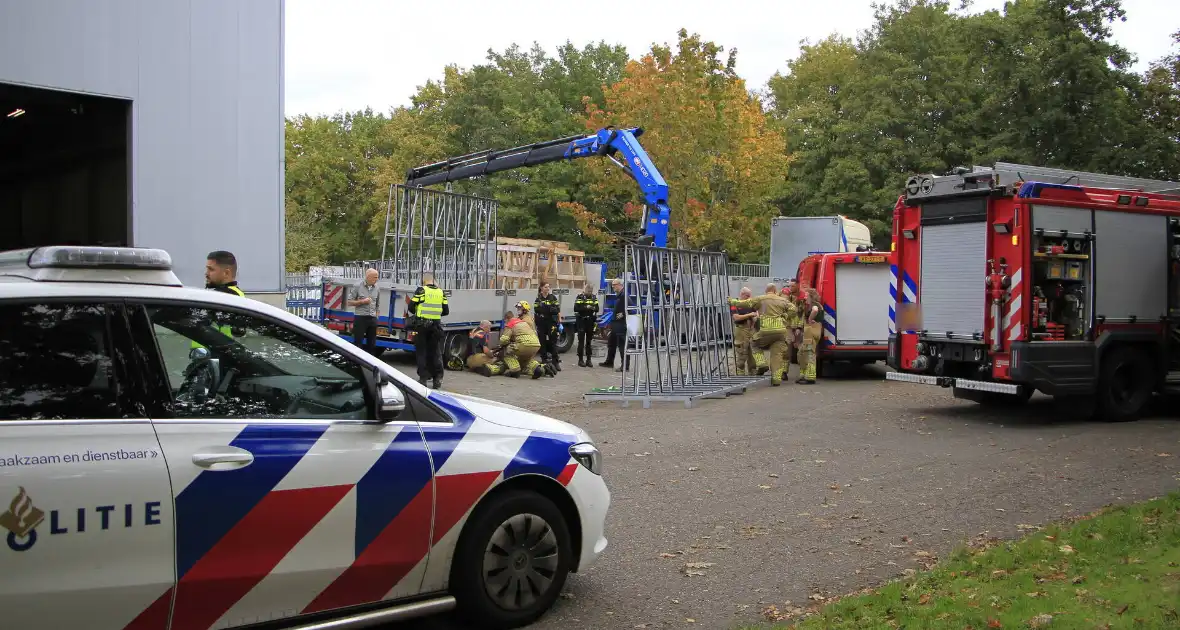 Zwaargewonde bij laadincident - Foto 6