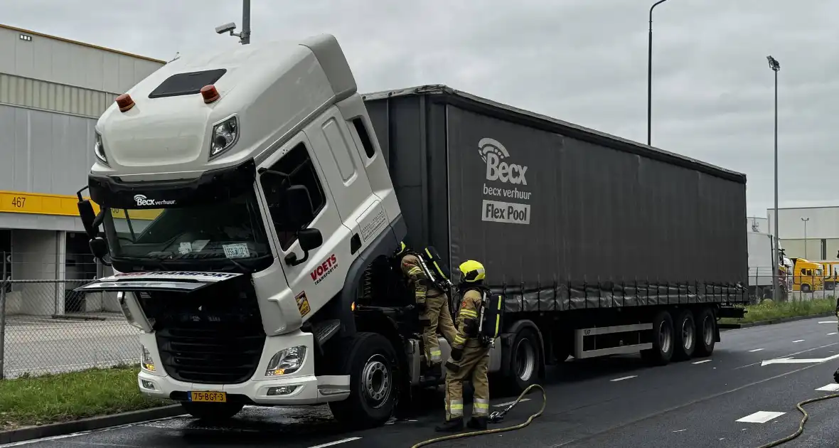 Vrachtwagenchauffeur ontdekt brand - Foto 6