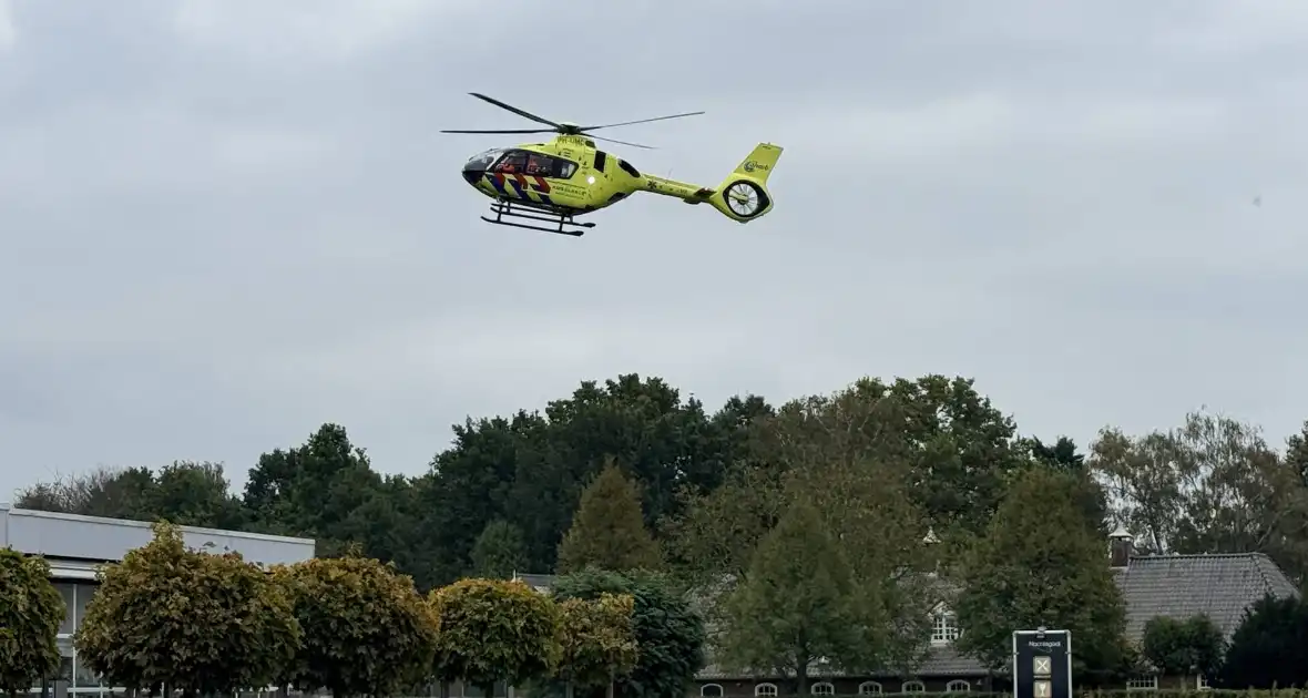 Fietser overleden na aanrijding met vrachtwagen - Foto 1